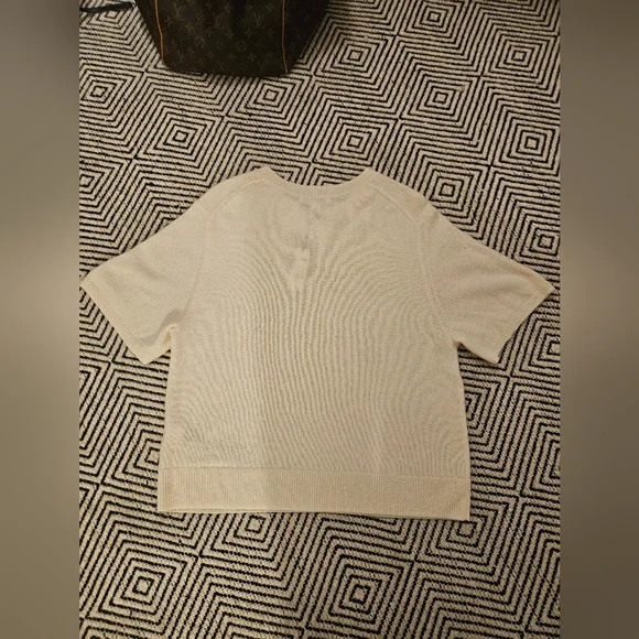 NWT Pristine Banana Republic Soft Cream 100% Cashmere Sweater- Size M - Picture 6 of 10